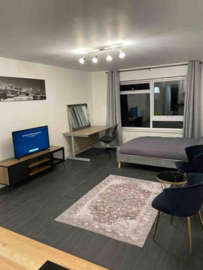 Lovely studio flat in the heart of Maidstone